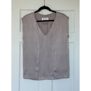 Maison Margiela Womens Blouse Dusty Pink Silk Sleeveless Elegant Size 6 NEW